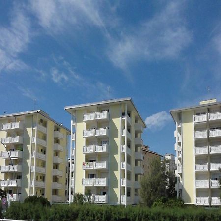 Girasole - Appartamenti Бибионе Экстерьер фото